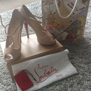 Christian Louboutin Nude Pumps